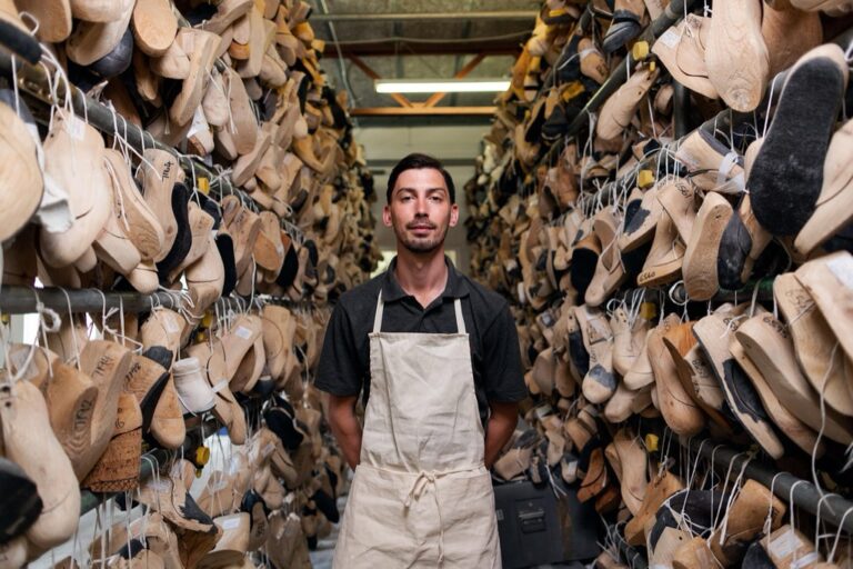 7 Ideas for Maximizing Functionality in Limited Workshop Space That Transform Every Inch