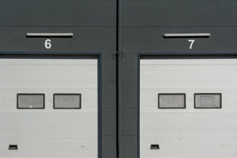 7 Best Multifunctional Furniture Ideas for Automotive Enthusiasts That Maximize Every Garage Inch