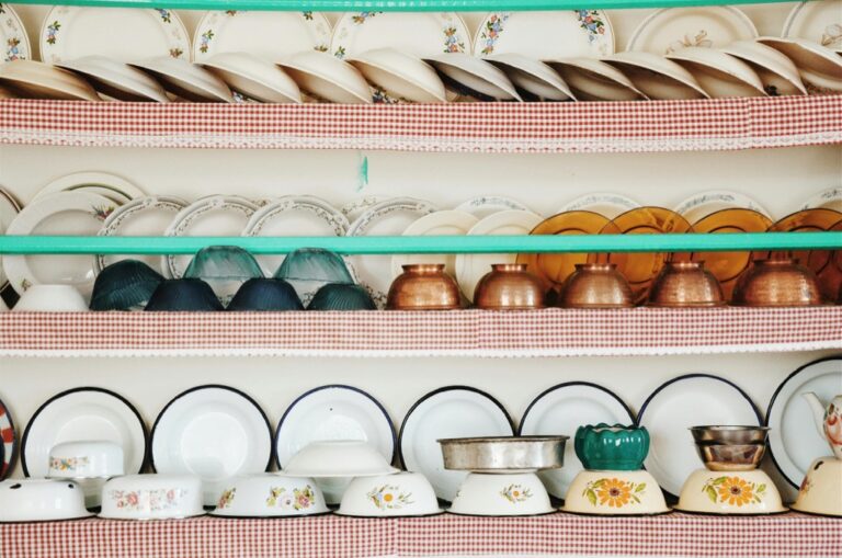 7 Ways to Maximize Shelf Space for Collectibles That Transform Displays