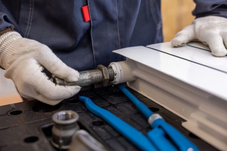 7 Ways to Maintain Plumbing Systems in Mobile Homes That Prevent Costly Repairs