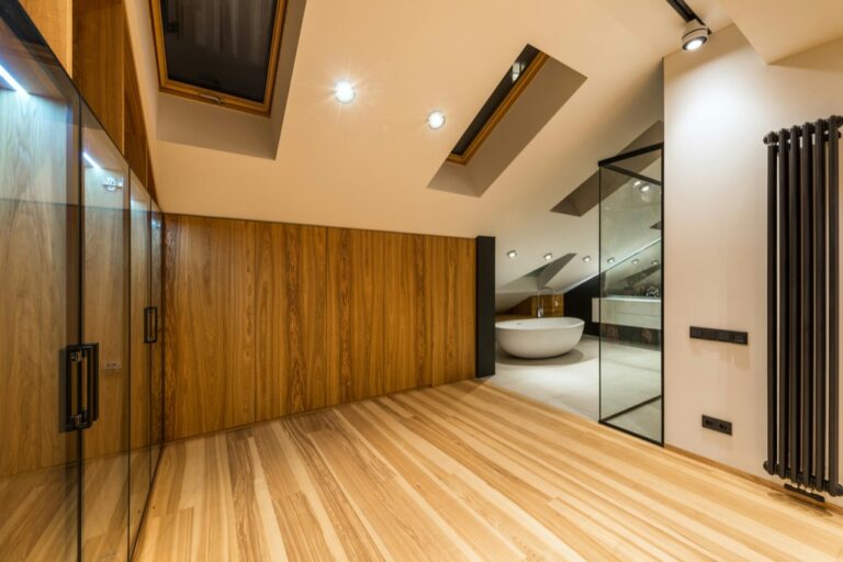 7 Ways to Utilize Natural Light in Tiny Bathrooms That Feel Spacious
