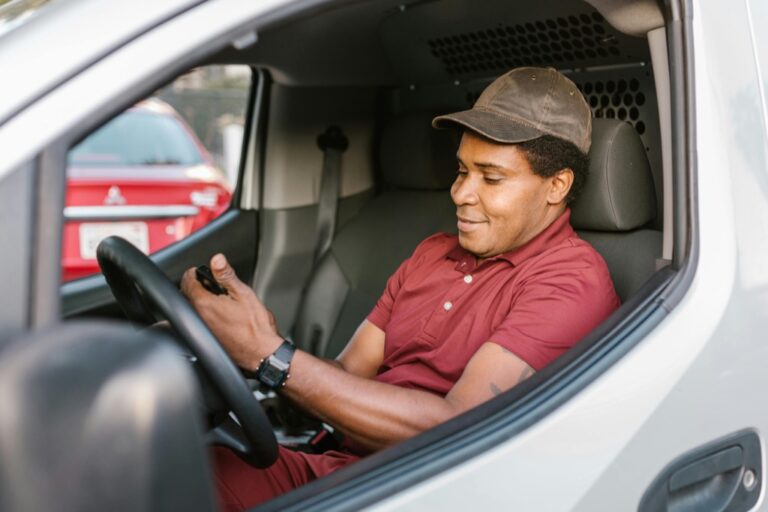 5 Best Smoke Detectors for Converted Vans and Vehicles That Save Lives