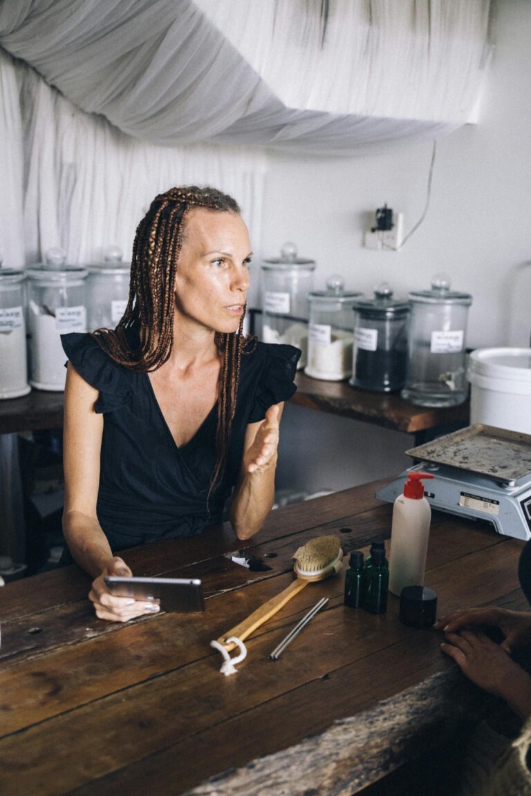 7 Biggest Recycling Challenges for Mobile Living That Test Sustainability