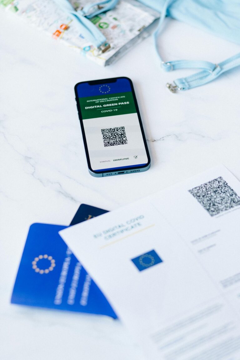 7 Ways to Manage Health Records While Traveling That Ensure Peace