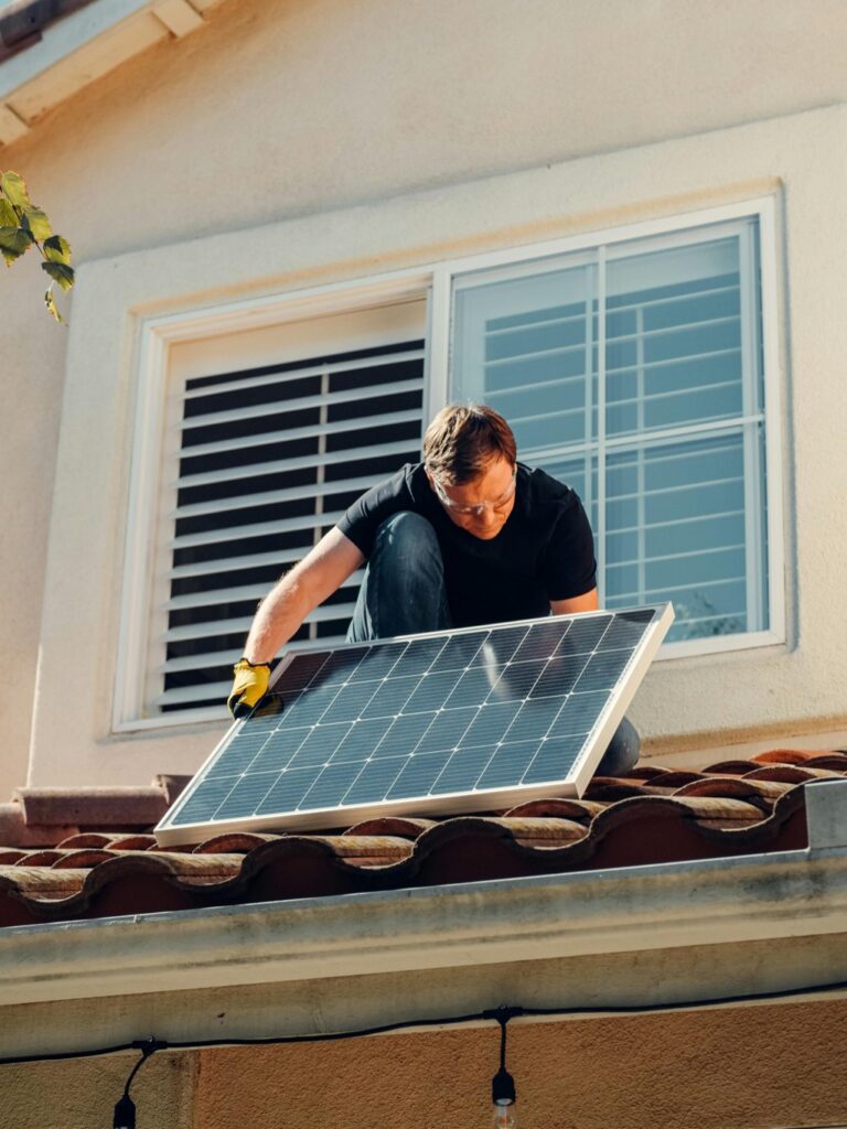 5 Best Solar Batteries for Small Systems That Support Self-Reliance