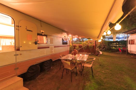 6 Best Space-Efficient Dining Sets For RVs That Maximize Every Inch