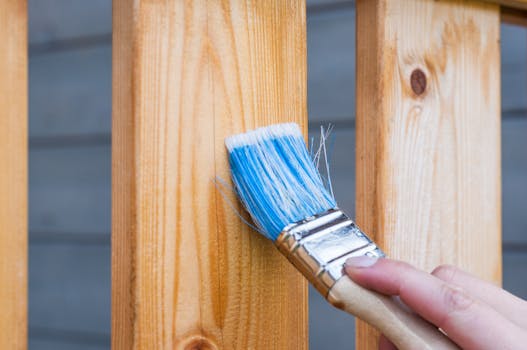 6 Best Heat-Resistant Paint For Metal-Sided Homes That Lower Cooling Costs